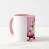 Une mignonne tasse de lapins de Pâques dans un pan (Devant gauche)