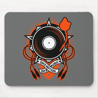 "Une nation, tapis de souris d'une musique"