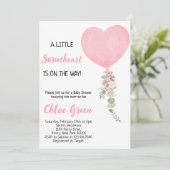 Une petite chérie est en route Invitation (Debout devant)