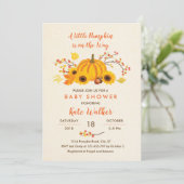 Une Petite Invitation Baby shower Citrouille (Debout devant)