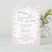 Une petite invitation d'anniversaire Silver violet (Debout devant)