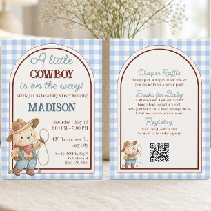 Une petite invitation de douche de bébé ourson cow