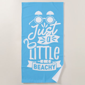 une petite serviette de plage