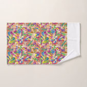 Une pièce d'art moderne et vibrante, avec des pein (Serviette à main)