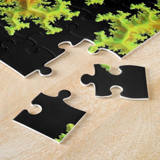 Une Rivière Traverse Le Puzzle (Côté)