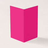 Une rose rouge avec des pétales vibrants entourés  (Outside)