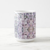 Une tasse blanche sur une surface de marbre (Centre)