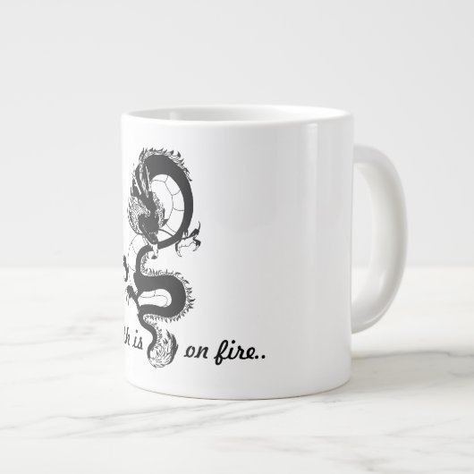 Une tasse classique avec un dragon (Devant droit)