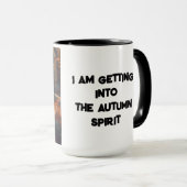 Une tasse d'automne avec un jeu de mots (Devant droit)
