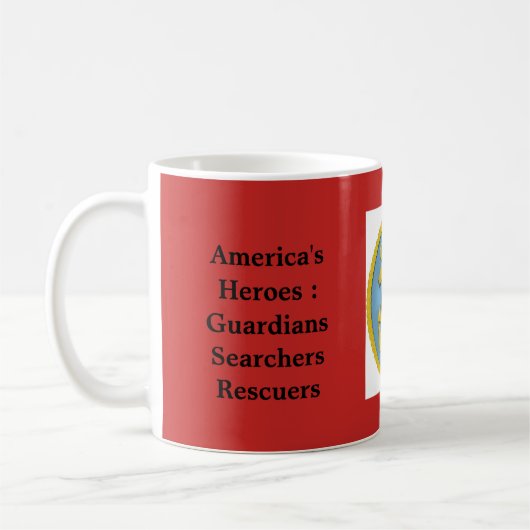 Une tasse de héros - honorer la garde côtière des (Gauche)