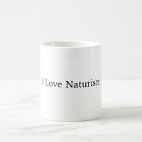 Une tasse et une tasse naturistes