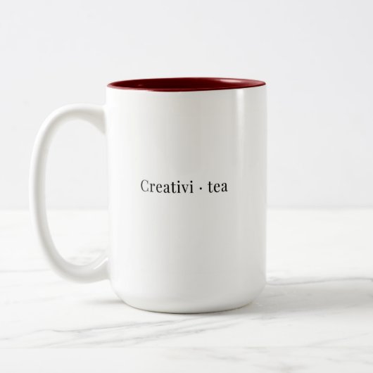 Une tasse minimaliste de thé (Gauche)