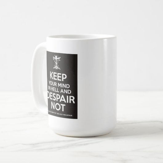 Une tasse plus ancienne de Silouan (Devant gauche)