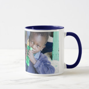 Une tasse pour aider des orphelins de SIDA