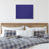 Une toile de fond bleue profonde accentuée par une (Insitu(Chambre))