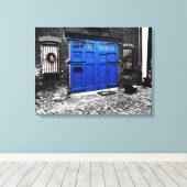 une toile de porte bleue (Insitu (Plancher de Bois))