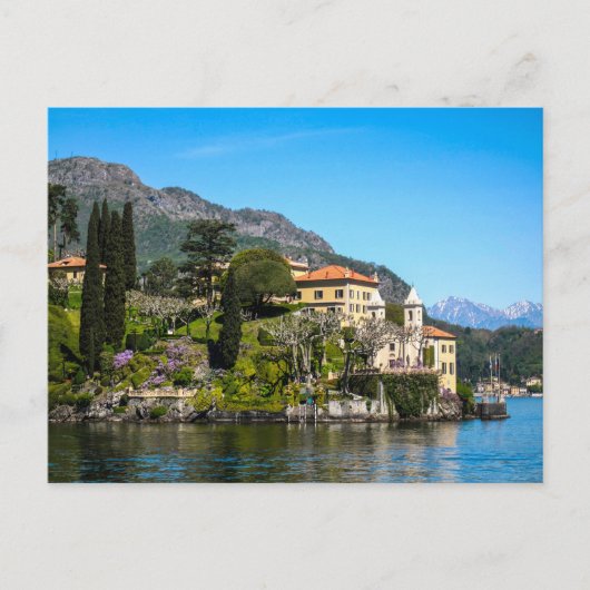 Une villa sur le lac de Côme, Italie - Carte posta (Devant)