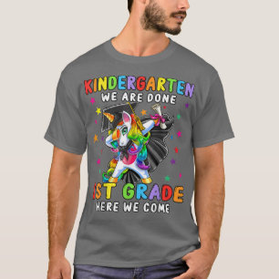 Unicorn Dabbing Kindergarten... we deden haar eers T-shirt