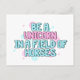 Unicorn Eenhoorn zijn in een gebied waar paarden Briefkaart