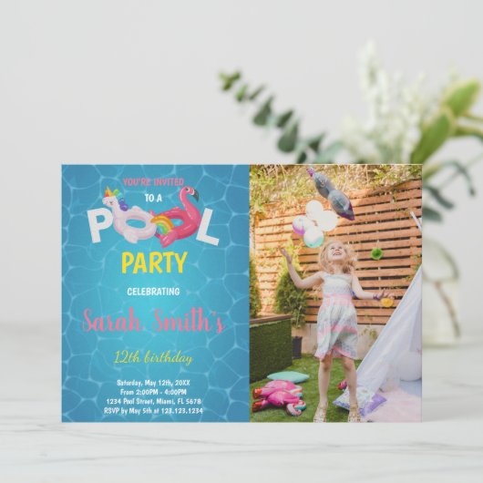 Unicorn Flamant rose Pool Anniversaire Invitations (Debout devant)