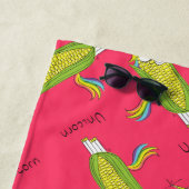 Unicorn Funny Corn Beach Serviette (En situation)