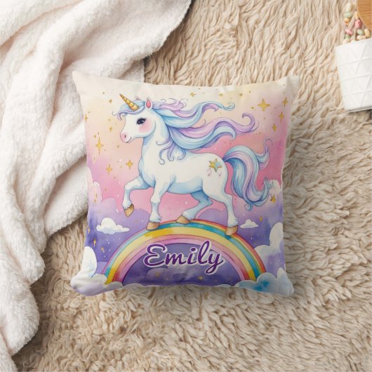 Unicorne sur Rainbow Editable Name Coussin (Couverture)