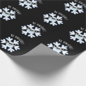 Unieke Funny Snowflake Pun Dark BG Cadeaupapier (Hoek)