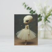 Unique Cute Alien in a Dress Briefkaart (Staand voorkant)