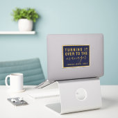 Universele Manager Wet van Attractie Blauwe Boekpl Sticker (Laptop op bureau)