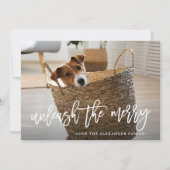Unleash the Merry Script Cute Dog Photo Feestdagenkaart (Voorkant)