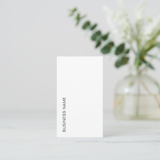 Upload uw Logo Vertical Typography Modern Visitekaartje (Staand voorkant)