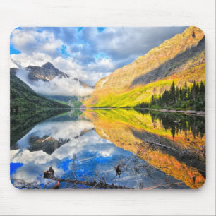 Upper Two Medicine Lake op Sunrise Muismat