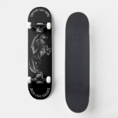 Upright Black Horse Skateboard - Jouw tekst kleure (Voorkant)