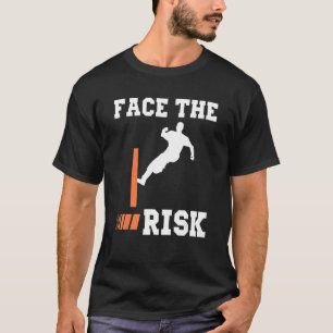 Urban Gymnast Wall die loopt voor Traceur Parkour T-shirt