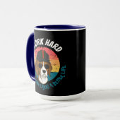 Urban Warrior IWORK HARD HOUND! Mok (Voorkant links)