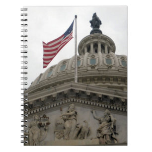 US Capitol Building with American Flag - East Notitieboek