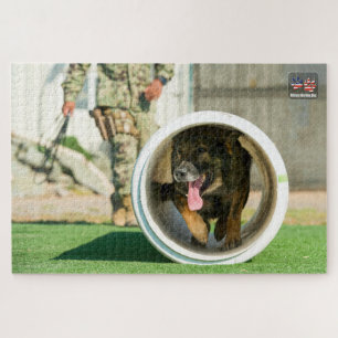 US MILITAIRE WERKENDE HOND (20x30 inch) Legpuzzel