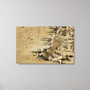 US Navy Seabees vuurt geweren van de types M-4 en Canvas Afdruk