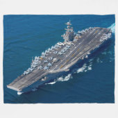US VLIEGTUIG CARRIER - CVN 74 FLEECE DEKEN (Voorkant (Horizontaal))