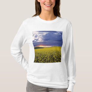 USA, Idaho, Swan Valley. Een woeste zonnebrand T-shirt