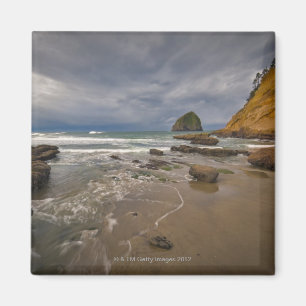 USA, Oregon, Tillmok County, Beach with Magneet