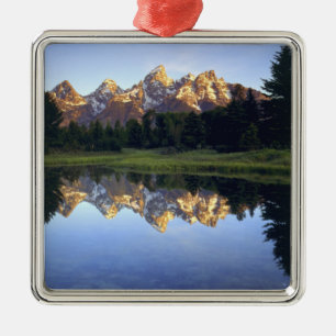 USA, Wyoming, Grand Teton National Park. Grand Metalen Ornament