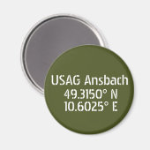USAG Ansbach Latitude Longitude Magneet (Voorkant / Achterkant)