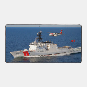 USCGC BERTHOLF met HC-144 en MH-65D Bureaumat