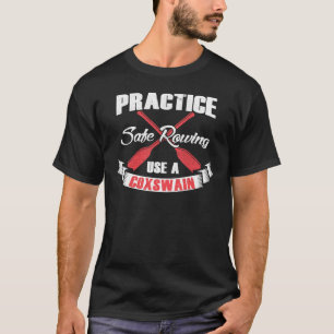 Utilisation sûre d'aviron de pratique un T-shirt