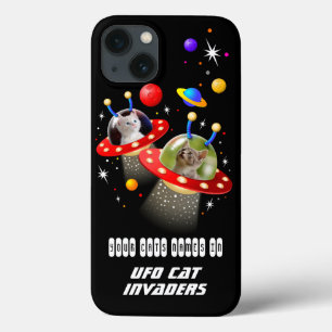 Uw katten in een Alien Spaceship UFO Sci Fi Film C iPhone 13 Hoesje