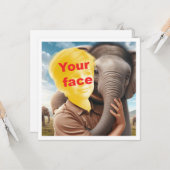 Uw kind knuffelen olifant, uw gezicht in kaart (Voorkant / Achterkant in situ)