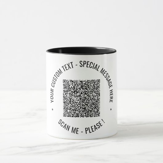 Uw QR-code en aangepaste tekst mok voorbeeld (Midden)