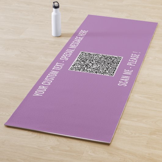 Uw QR Code Yoga Mat Voorbeeld met aangepaste tekst (In situ)