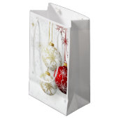 VACANCES ROUGE ET OR ORNAMENTS #1 Sac cadeau (Devant Angle)